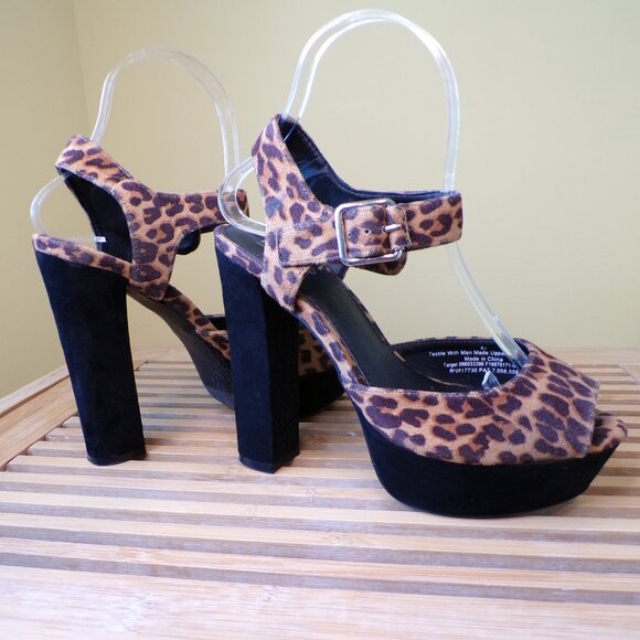 Mossimo Vintage Leopard Faux Fur Pumps Chunky Heel Womens Size 6.5 - Picture 4 of 13